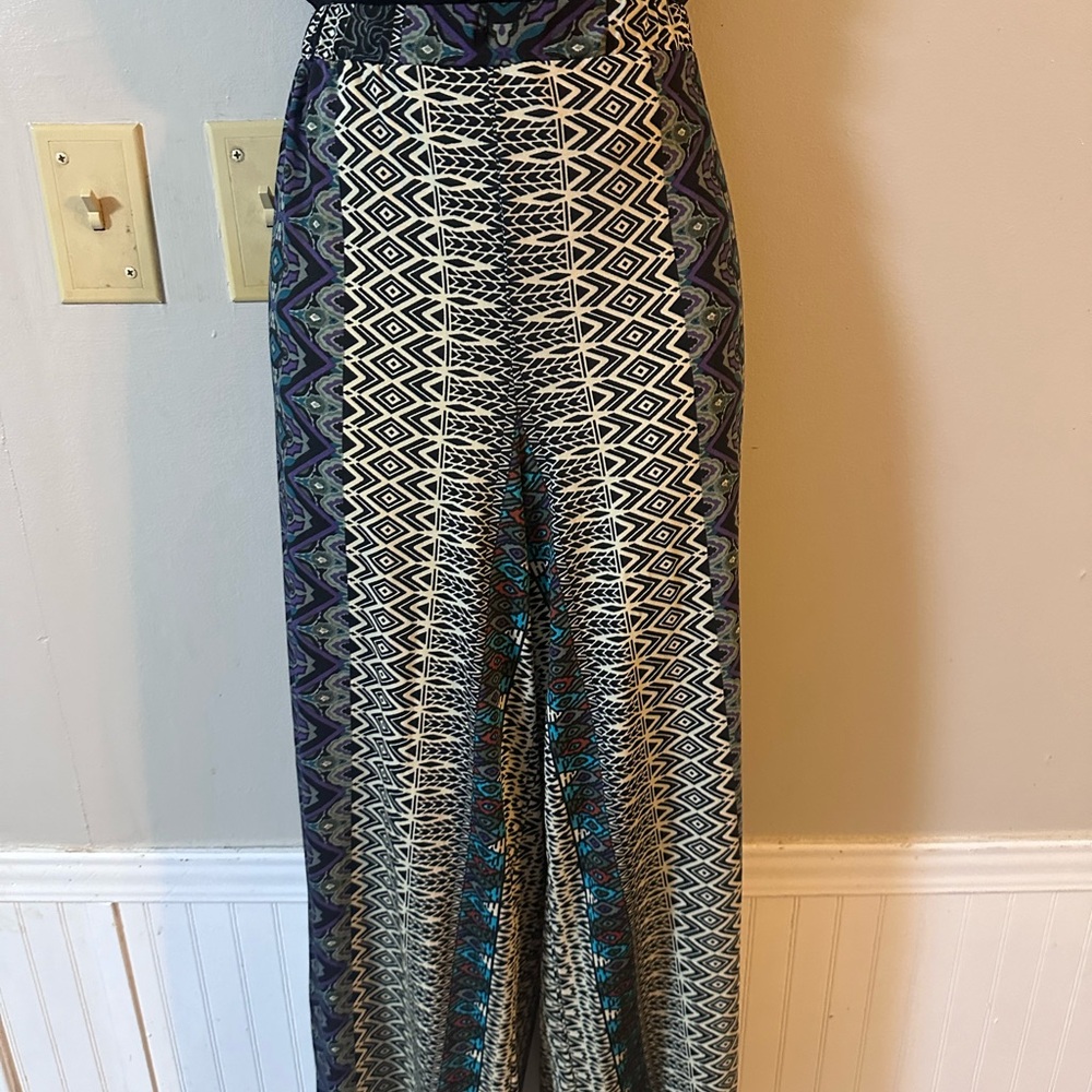 Pants - Picture 4 of 6